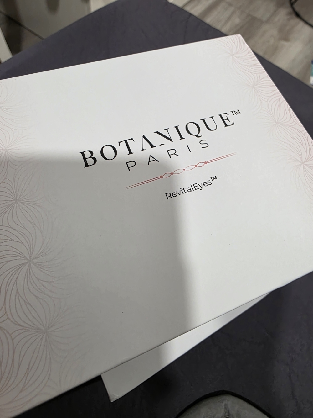 RevitalEyes Eye Care Set — White & Blush